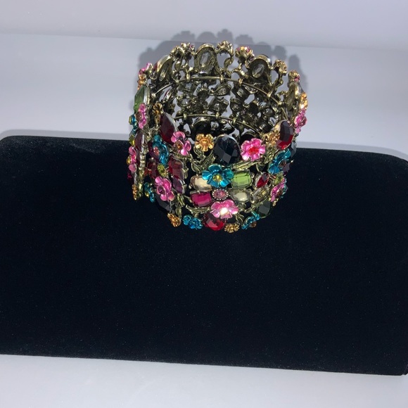 Floral Cuff Bracelet - Picture 8 of 9